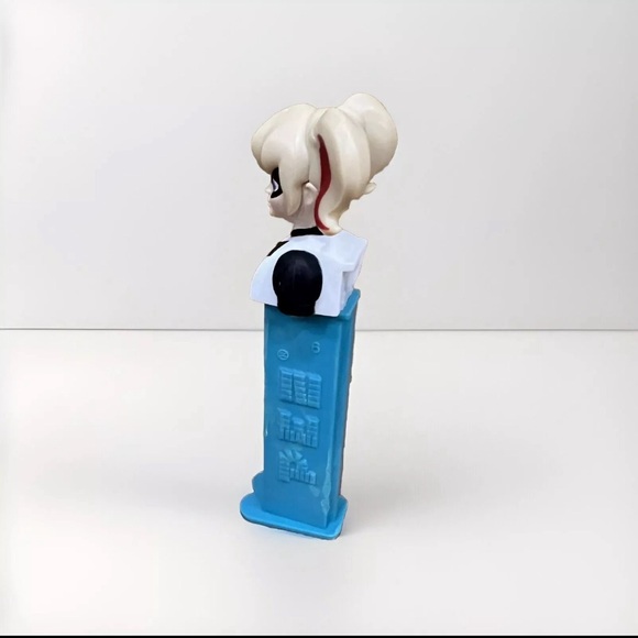PEZ Dispenser Vintage Miss Piggy and Harley Quinn - Picture 6 of 13